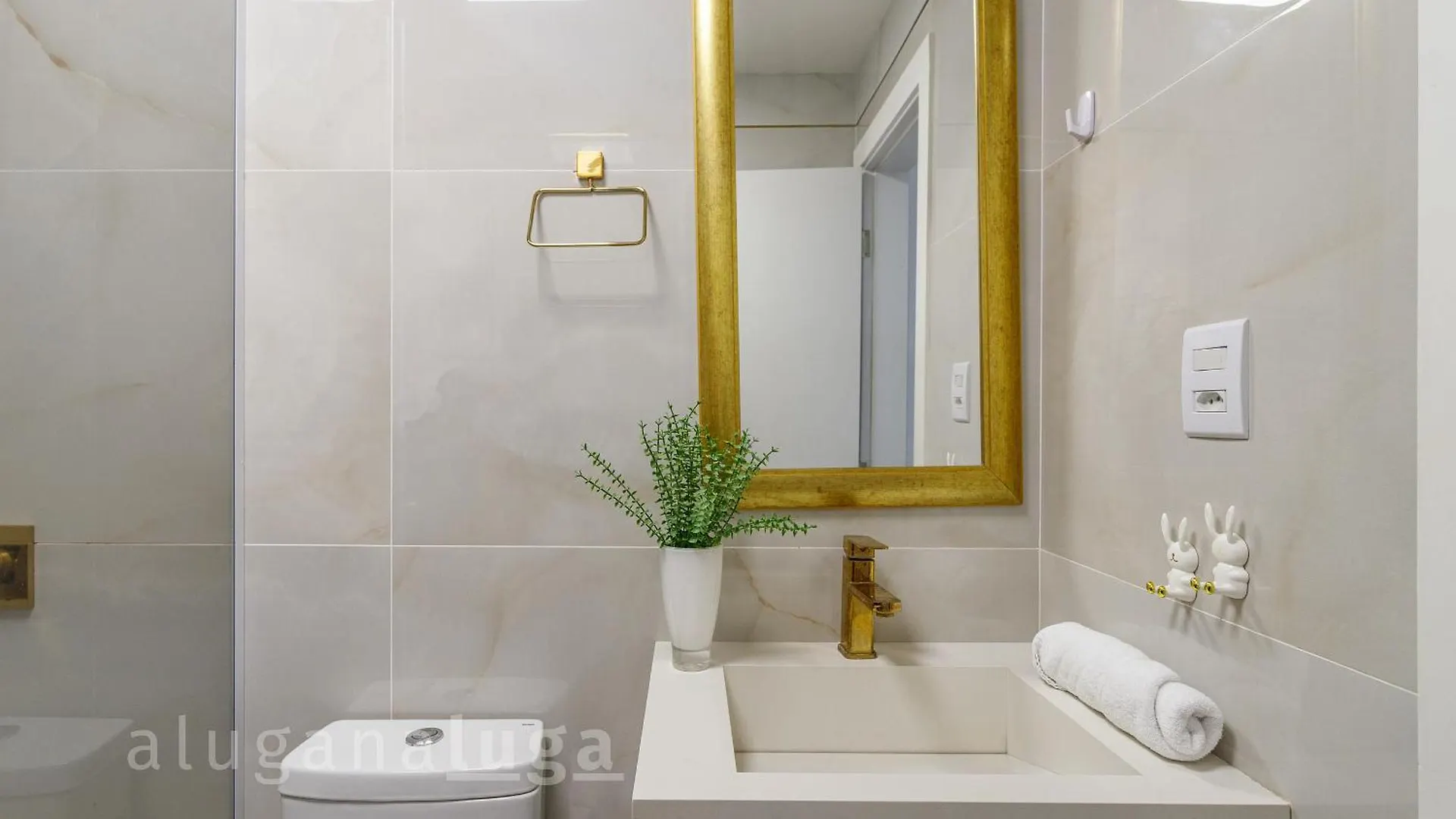 Tatil Evi Conforto E Piscina No Coracao Da Cidade Florianópolis Brezilya